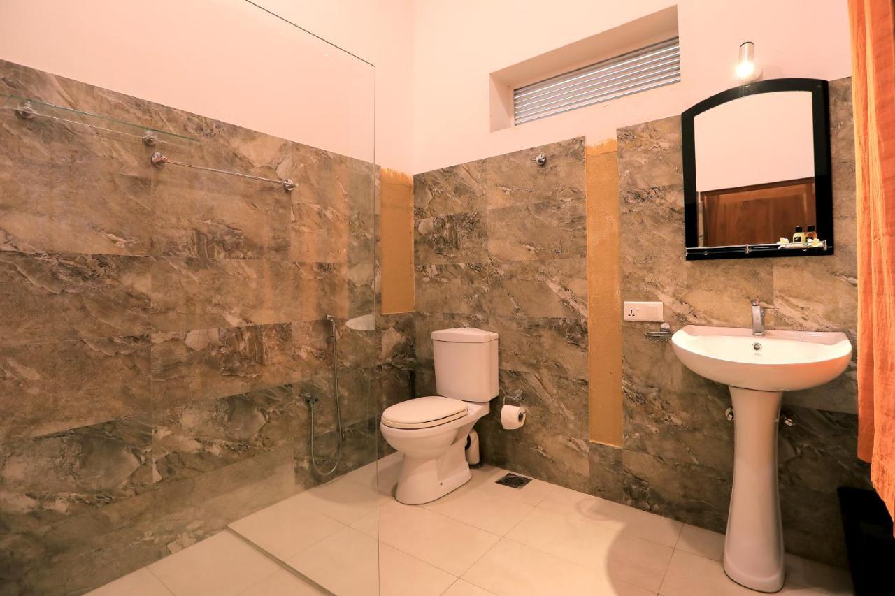 D Plus Resort Negombo Zewnętrze zdjęcie